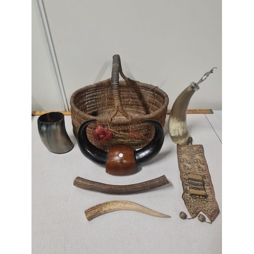 115 - Vintage woven basket with assorted bone & horn items too include bottle opener etc.
