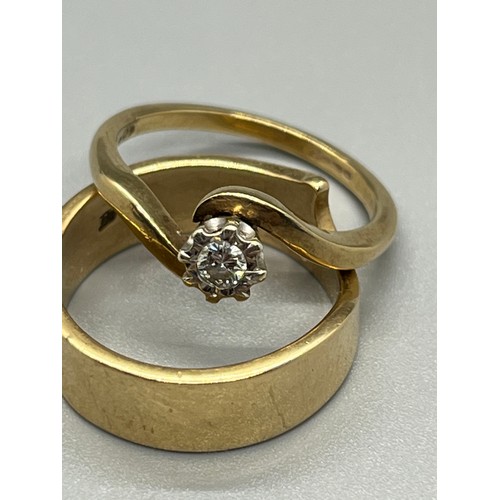 95 - 9ct gold & diamond engagement ring & wedding band
7.3grams (total)