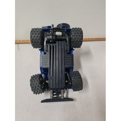 123 - Vintage Marui toyota land cruiser super wheelie. (no controller)
35cm l