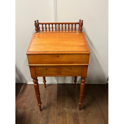65 - 19th Century writing desk/podium.
113cm x 62cm