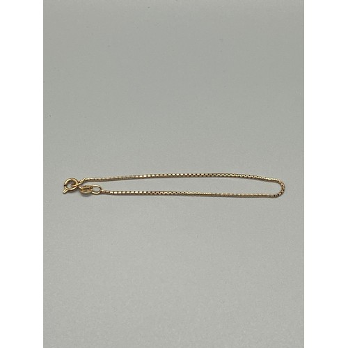 64 - 9ct gold bracelet 
1.6g