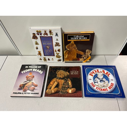 114 - 5 teddy bear reference books