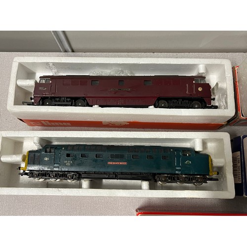 107 - 4 boxed lima engines & 1 carriage