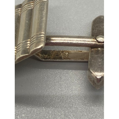 88 - Pair of silver cufflinks.