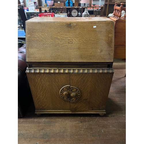 19 - vintage oak writing bureau with 6 drawers
100cm x 77cm