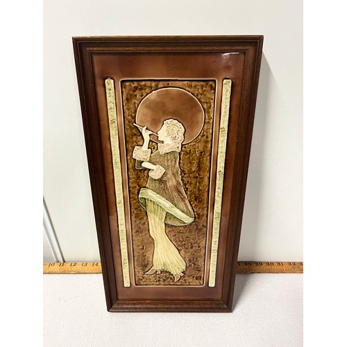 160 - Framed art deco style majolica tile
25x48cm.