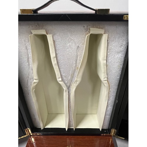 119 - highland queen whisky century edition 2 bottle presentation case