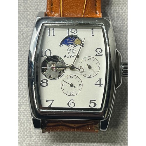 176 - fuyate automatic gents watch