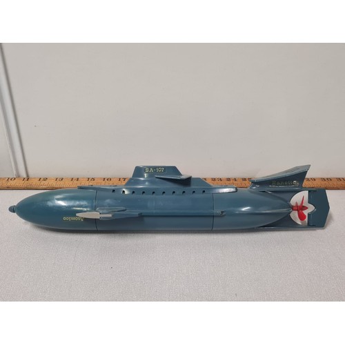 67 - vintage ranetta atomic model submarine
42cm l