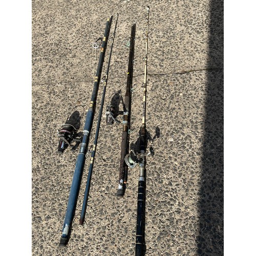 430 - 3 fishing rods.