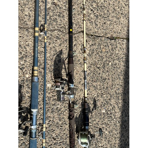 430 - 3 fishing rods.