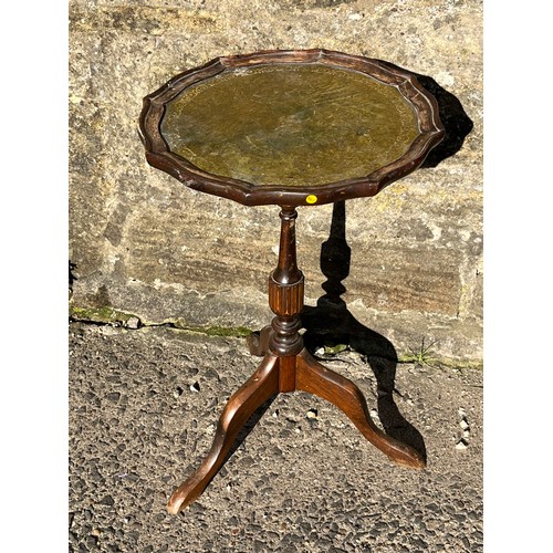 432 - leather topped occasional table.