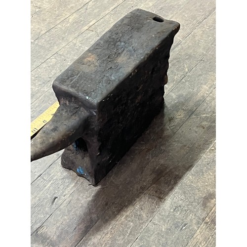 247 - Antique blacksmiths anvil
16