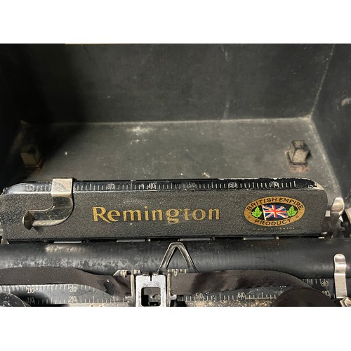 316 - Vintage Remington typewriter.