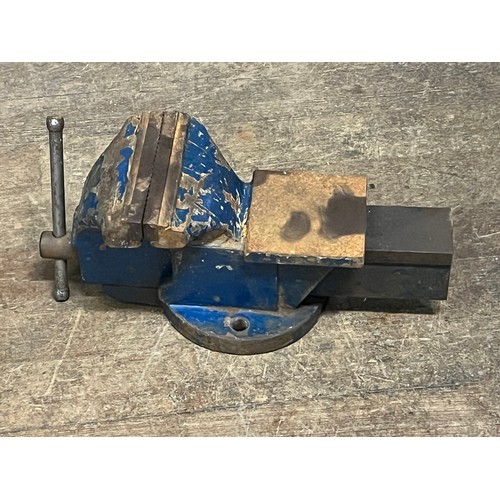 342 - heavy duty bench vice