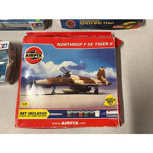 230 - Selection of boxed models to include Airfix etc.