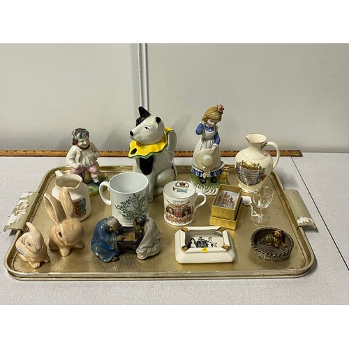 344 - Tray of collectables to include Sylvac rabbits, Tony Wood teapot etc.