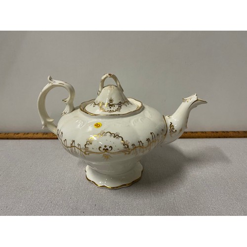 204 - Scottish Alloa teapot