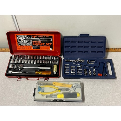 303 - 2 socket sets & draper tool kit.