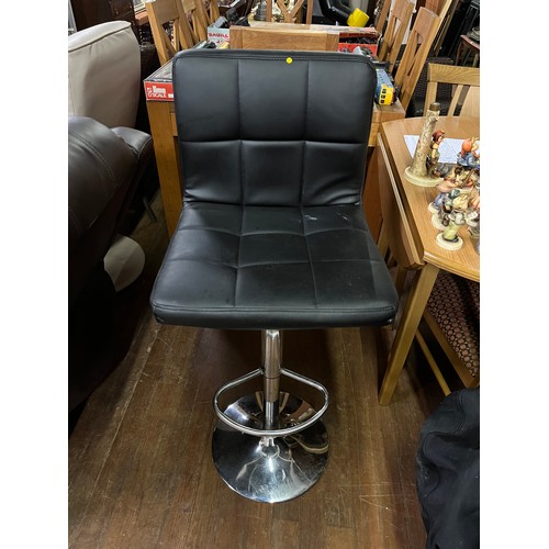 307 - 1 rise & fall bar stool.