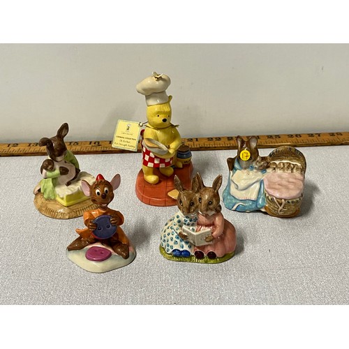 139 - 5 Collectables to include Royal Doulton Disney 'Winnie the pooh', 'Bunnykins' & Beswick Beatrix Pott... 