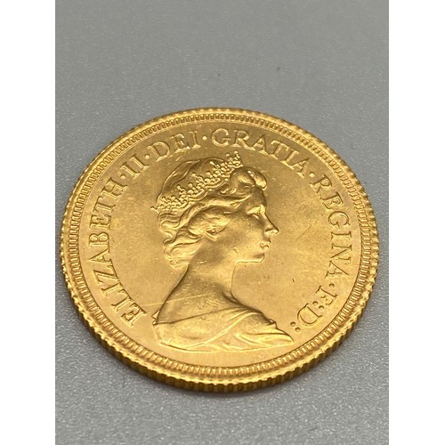 174 - 1978 gold sovereign