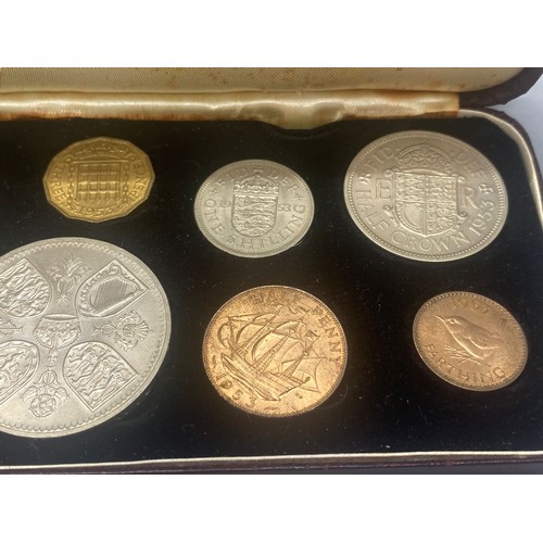 3 - 1953 uk royal mint elizibeth ii coronation specimen set 
10 coins set in case