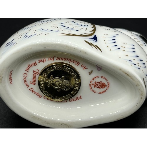 131 - Royal Crown Derby 'Bunny' paperweight with gold stopper. 
8cm h