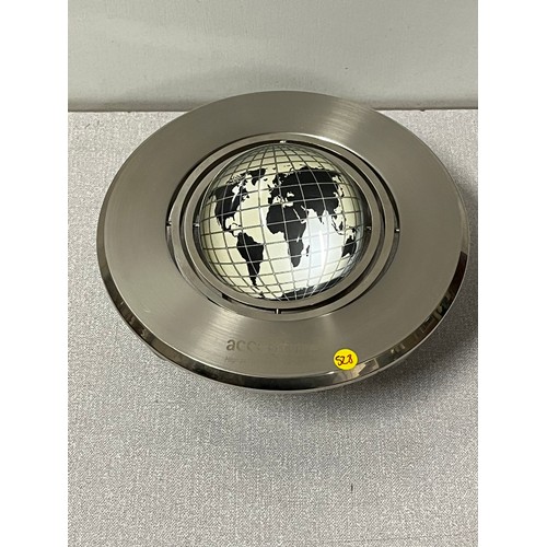 135 - Vintage gyro globe clock