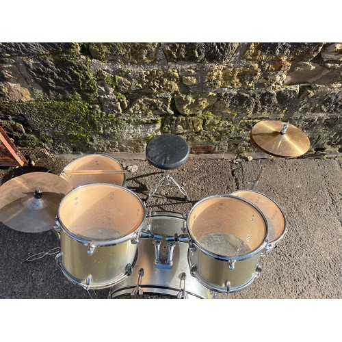 353 - Cortez silver drum kit.