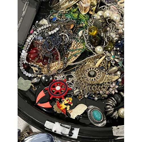 484 - Large selection of costume jewellery.