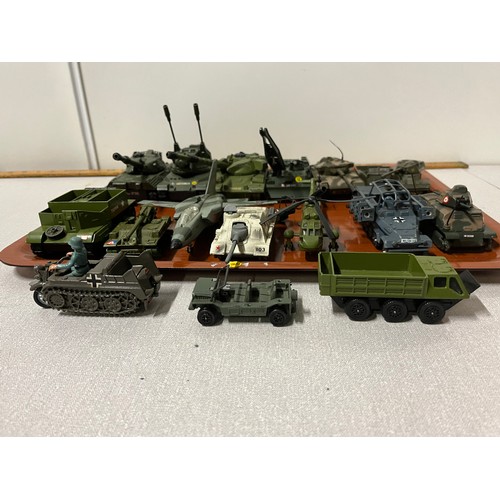 9 - selection of diecast military mostly dinky vehicle's