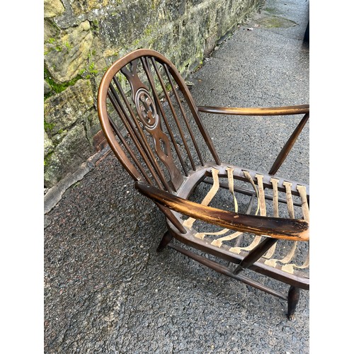 62 - Vintage fiddle back fleur de lys ercol chair for restoration, no cushions.