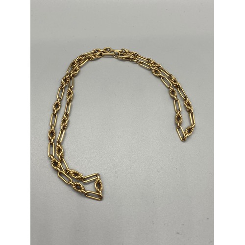 35 - 9ct gold chain 31.8g