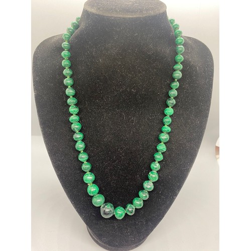 83 - vintage malachite beaded necklace