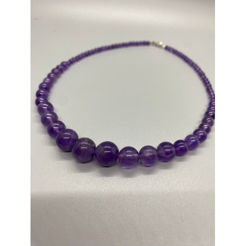 84 - vintage amethyst beaded necklace