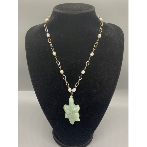 86 - silver and pearl chain with jade flower pendent