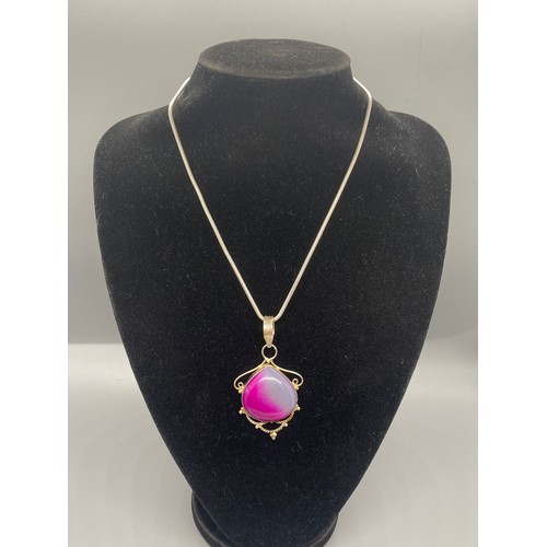 89 - silver chain with large pink pendent