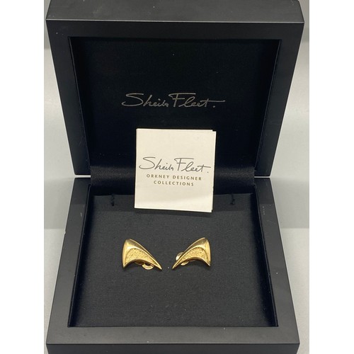 240 - pair of 9ct gold sheila fleet orkney designer collection earings in original box 5.98g