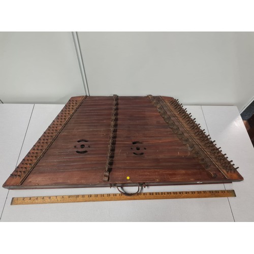 63 - Large vintage dulcimer.