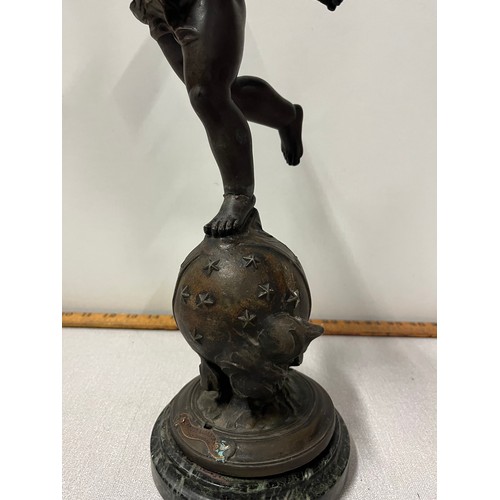 66 - Art deco 'L'Amour Vagabond' Par Bruchon spelter table lamp with marble base, Damage to ankle see pic... 