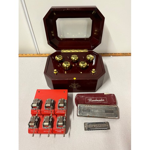 Symphony of bells, Christmas musical wind up & bandmaster harmonica