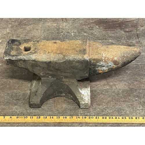 246 - Antique blacksmiths anvil
20