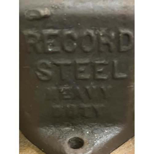 338 - record steel heavy duty vice no 112