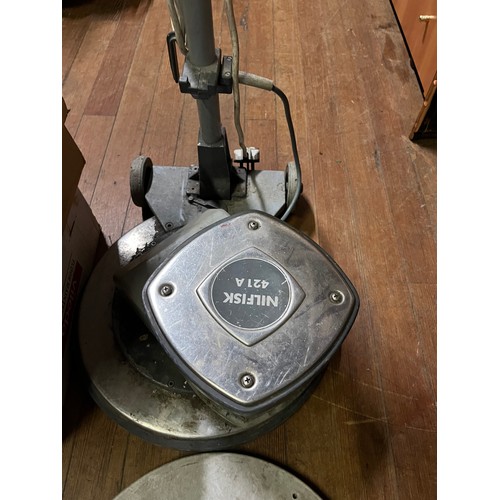 420 - Floor polisher/buffer nilfisk 421A with pads & attachment