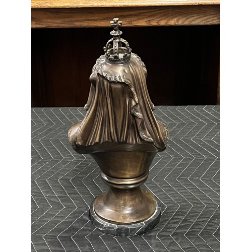 200 - Vintage English bronze bust of Queen Victoria on marble base 
42cm h