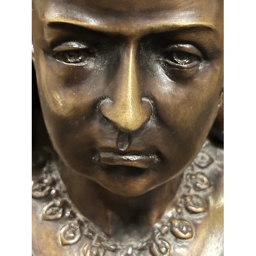 200 - Vintage English bronze bust of Queen Victoria on marble base 
42cm h