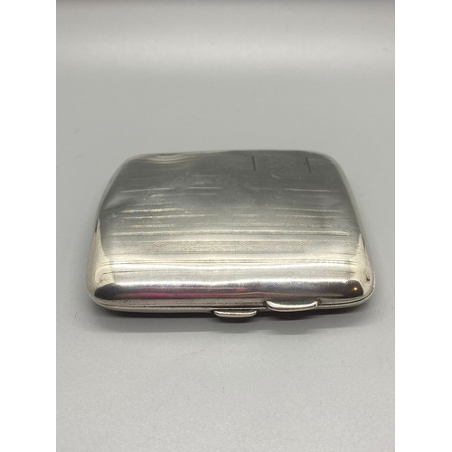 205 - Vintage hallmarked silver cigarette case. 81.93g