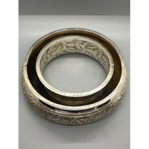 36 - Vintage Middle Eastern/ Arabic hallmarked silver Posy bowl/dish with floral pattern. 111g