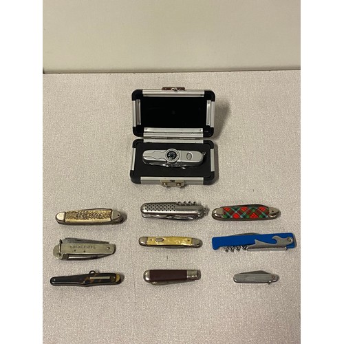 77 - Collection of 10 pen knives to include boxed compass one.